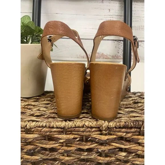 Lucky Brand Leather Studded Wedge Sandals - Size 7.5 - Picture 7 of 12